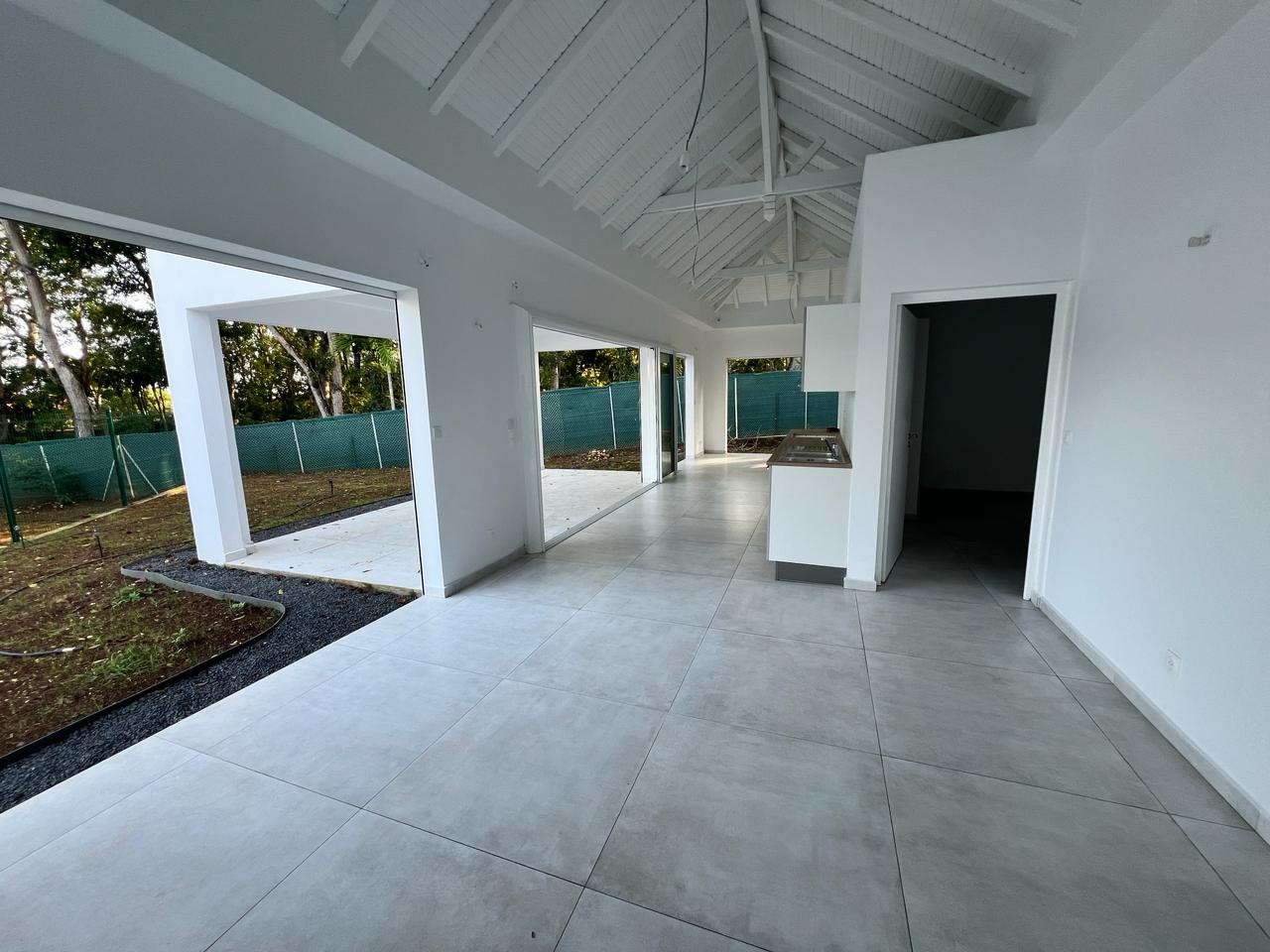 Appartement à louer à Baie mahault, 100 m², 4 pièces – photo 1 sur 6